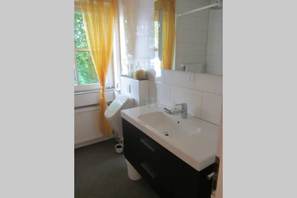 Grosse Wohnung 20 Km Von Koeln Bis Zu 17 Personen Rösrath Dış mekan fotoğraf